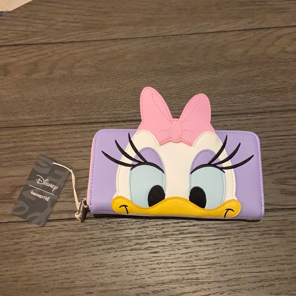Daisy Duck Lounge Fly wallet